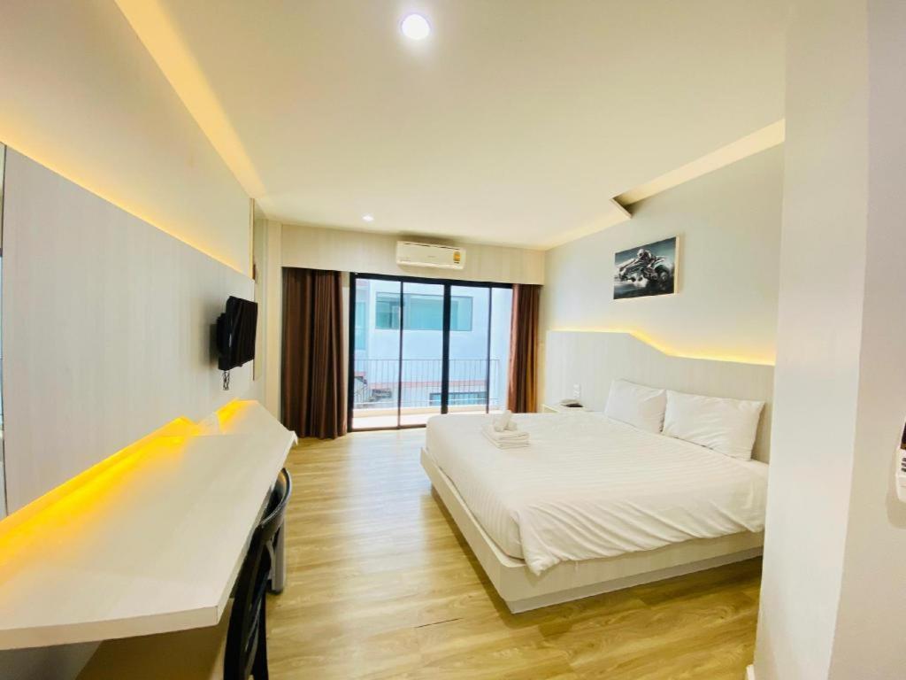 ลักษณา เรสซิเดนซ์ Hotel หาดใหญ่ ภายนอก รูปภาพ