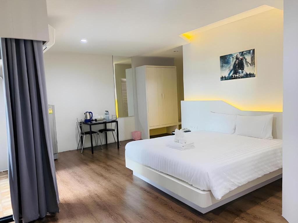 ลักษณา เรสซิเดนซ์ Hotel หาดใหญ่ ภายนอก รูปภาพ